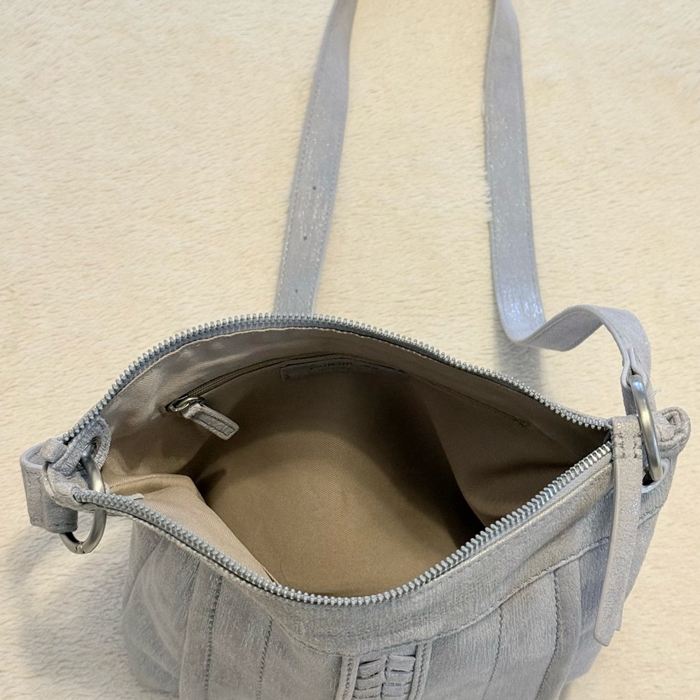 American Leather Co Crossbody Bag Shimmer Grey - Picture 5 of 11